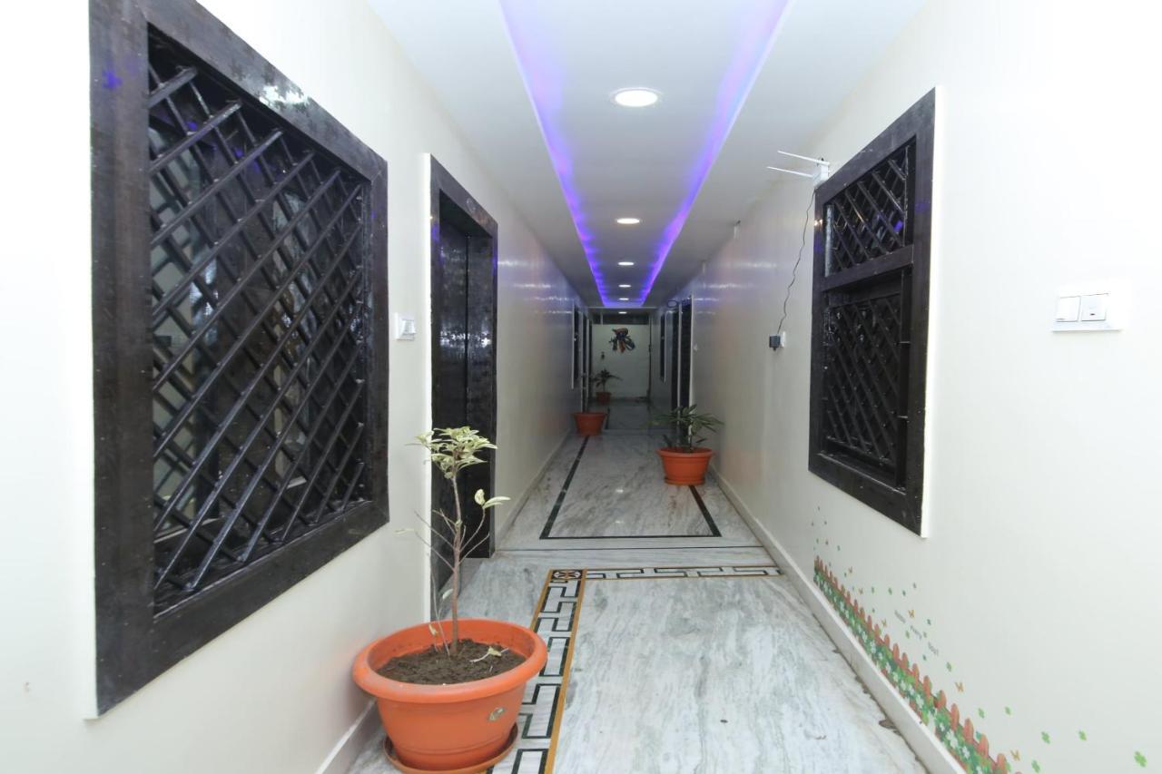Oyo Flagship 27933 Hotel Green Valley Raipur  Bagian luar foto